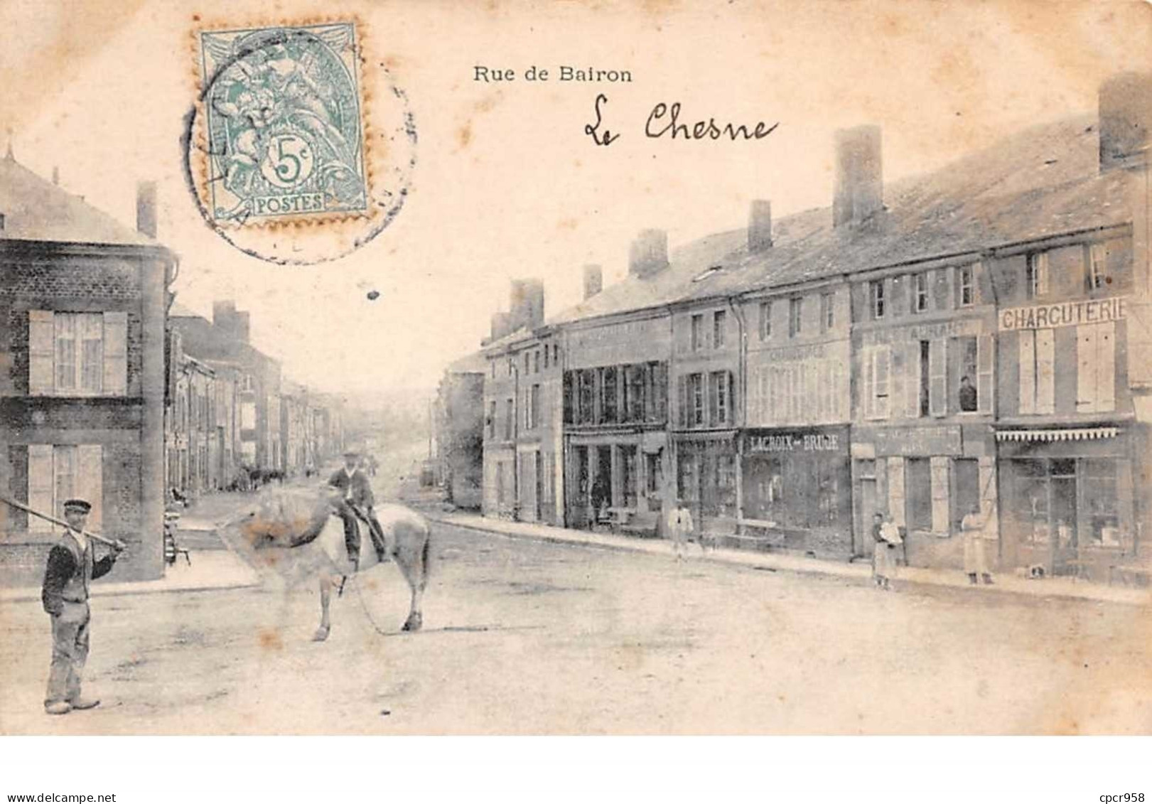 08 . N° 100017 . Le Chesne . Rue De Bairon - Le Chesne