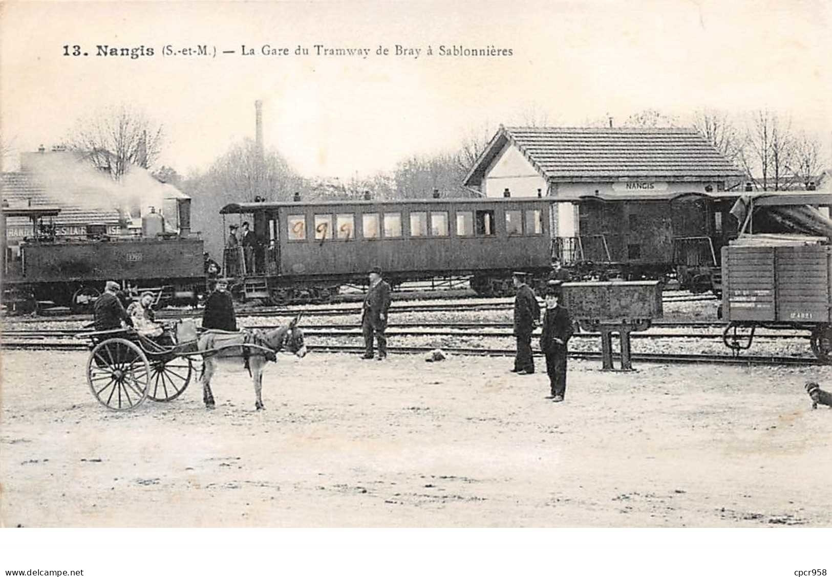 77  . N° 52400 . Nangis . La Gare Du Tramway De Bray A Sablonnieres.train - Nangis