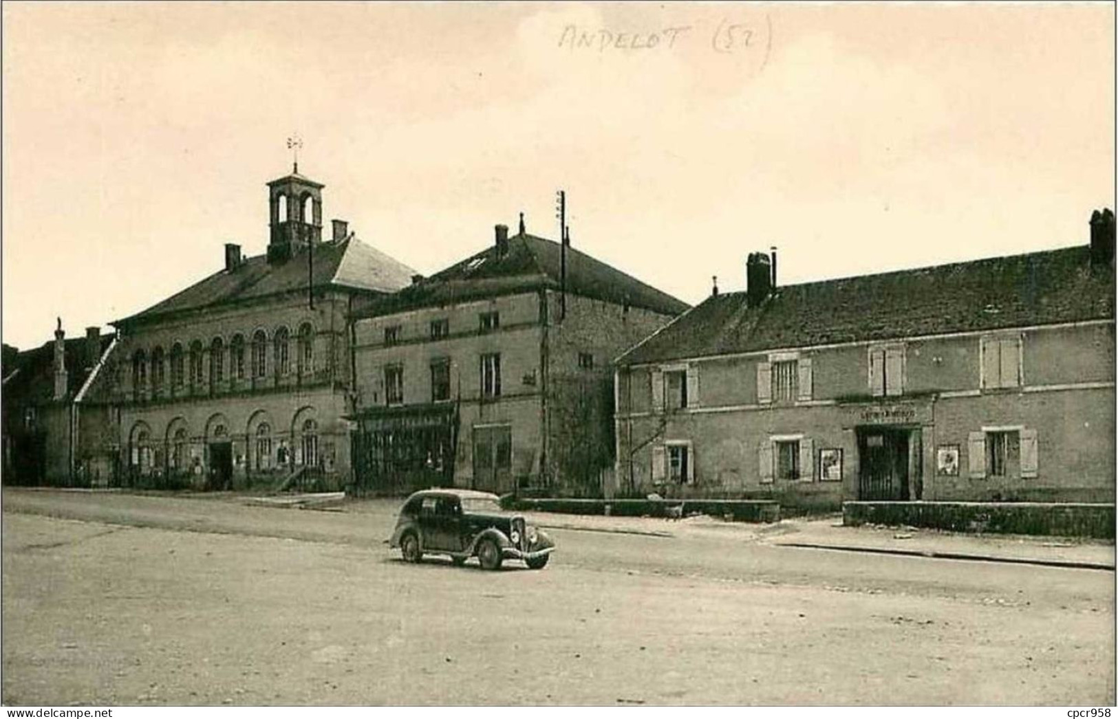 52.ANDELOT.LA MAIRIE ET LA GENDARMERIE.une Peugeot, Type 301 .CPSM - Andelot Blancheville