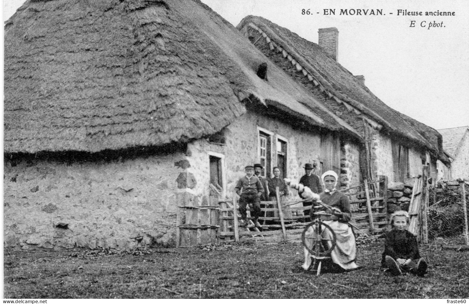 En Morvan - Fileuse Ancienne - Bourgogne