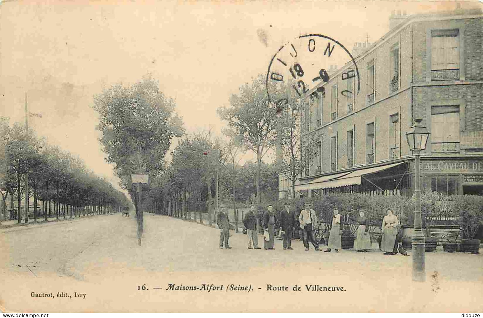 94 - Maisons Alfort - Route De Villeneuve - Animée - CPA - Oblitération Ronde De 1907 - Voir Scans Recto-Verso - Maisons Alfort