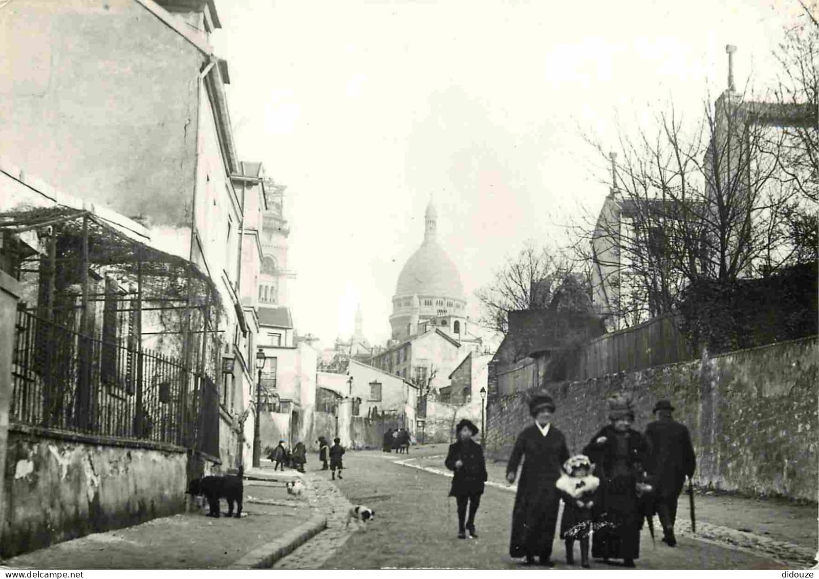 Reproduction CPA - 75 Paris - Promenade Dominicale Rue De L'Abreuvoir à Montmartre - Paris 1900 - 59 - CPM - Carte Neuve - Non Classés