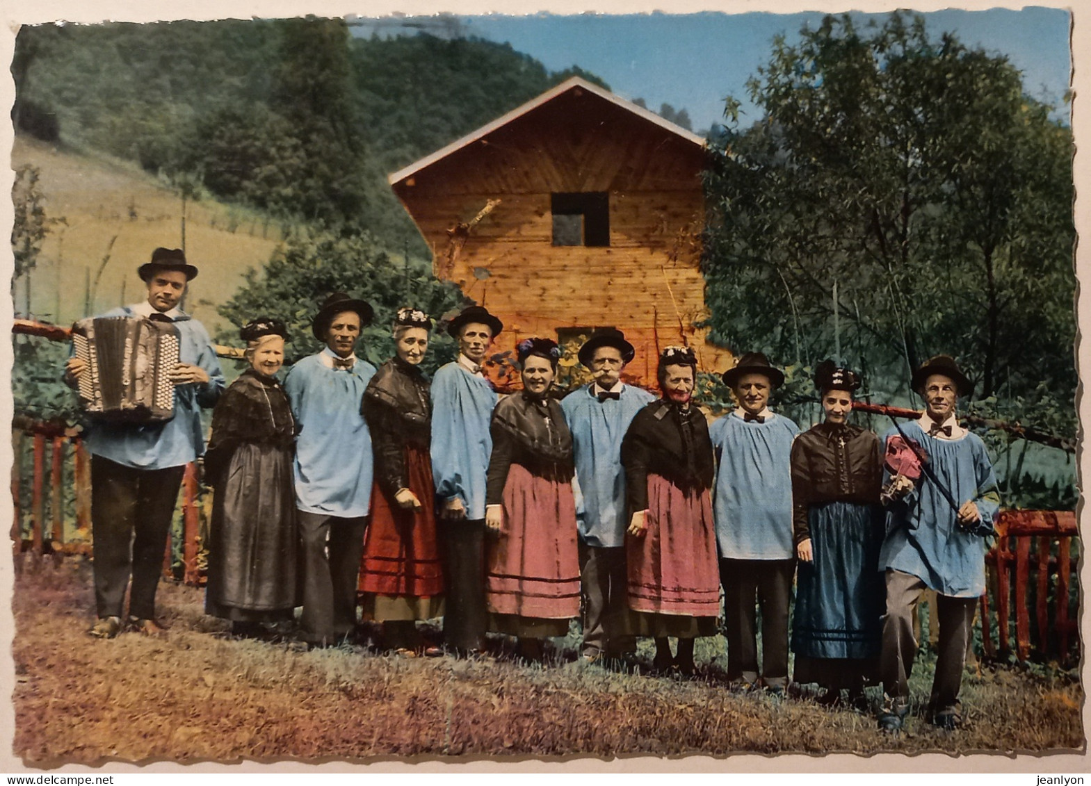 UGINE (73 Savoie) - Pastourelle Du Val D'Arly - Quadrilleurs Du Gombert - Costumes / Accordeon - AL FOLKLORE - Ugine