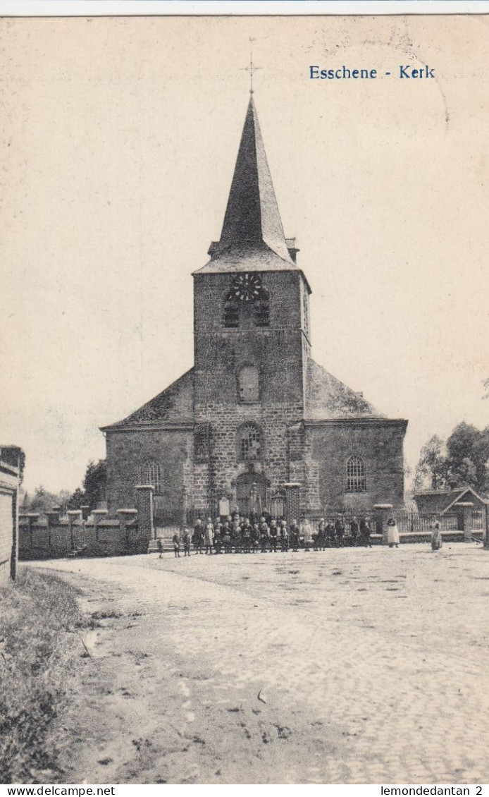 Esschene - Kerk - Zeer Geanimeerd - Uitg. Mme De Bus, Esschene - Affligem