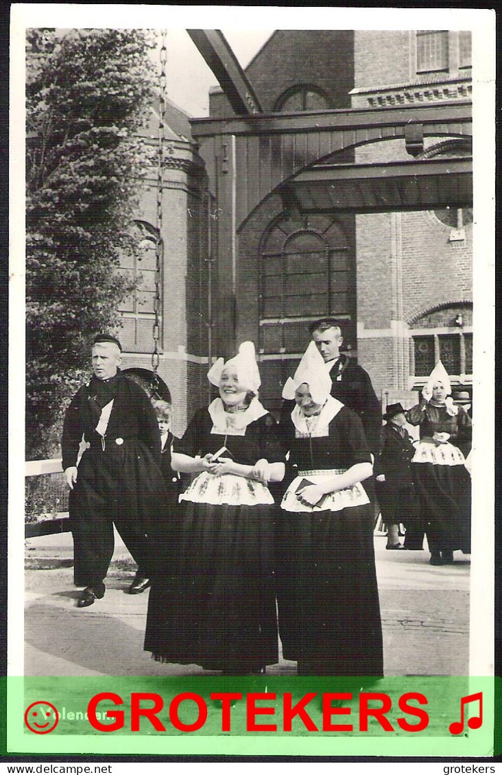 VOLENDAM Het Uitgaan Der Kerk Ca 1935 ? - Volendam