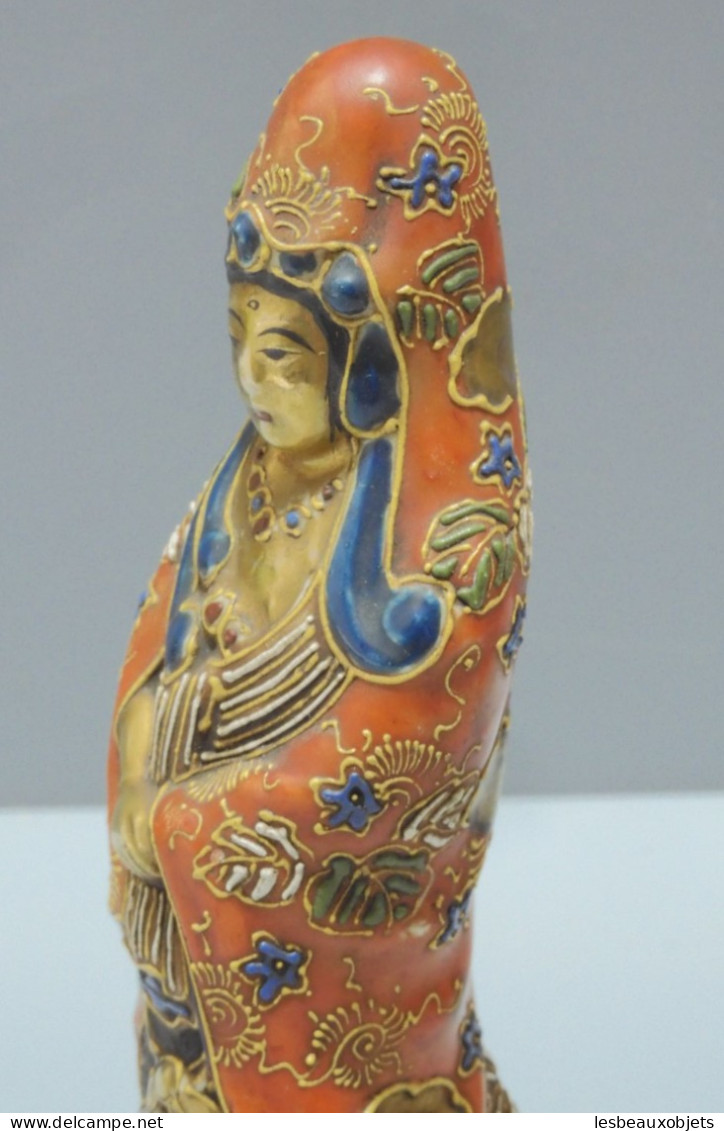 -ANCIENNE STATUETTE FEMME PORCELAINE SATSUMA JAPON COLLECTION VITRINE déco    E