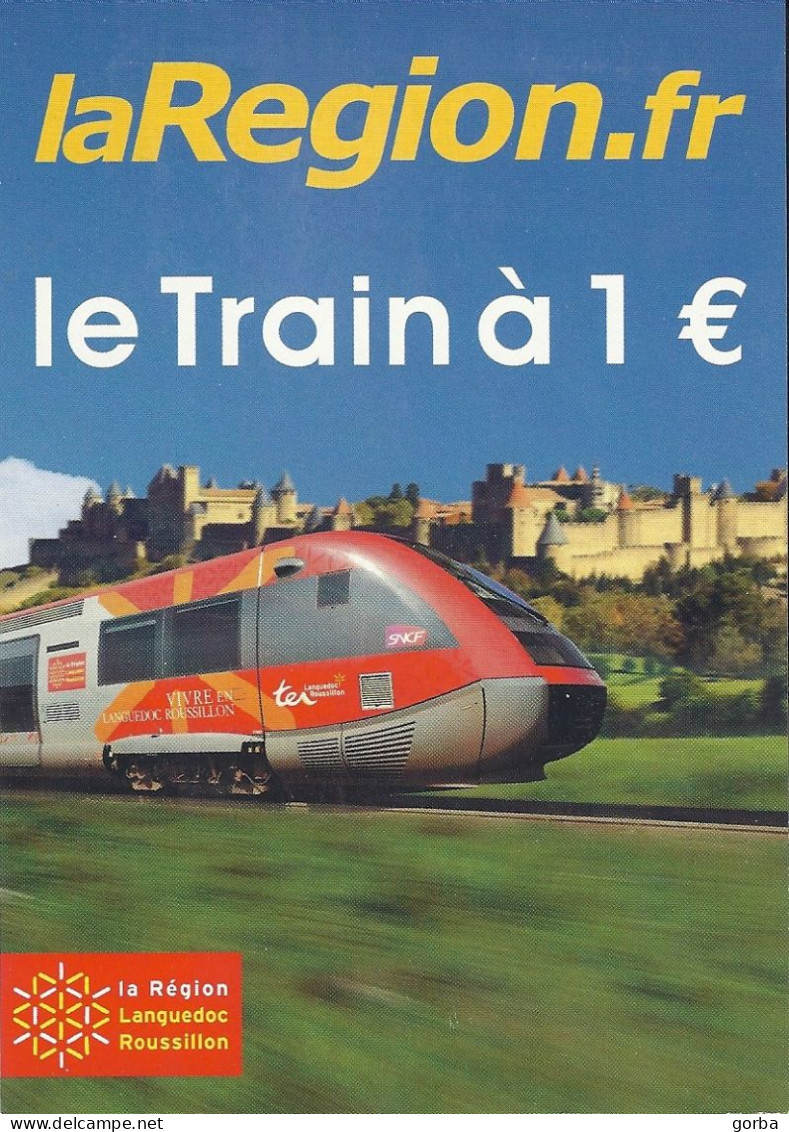 *CPM - FRANCE - LANGUEDOC-ROUSSILLON - La Région.fr  Le Train à 1 &euro; - TER Devant La Cité De Carcassonne - Languedoc-Roussillon