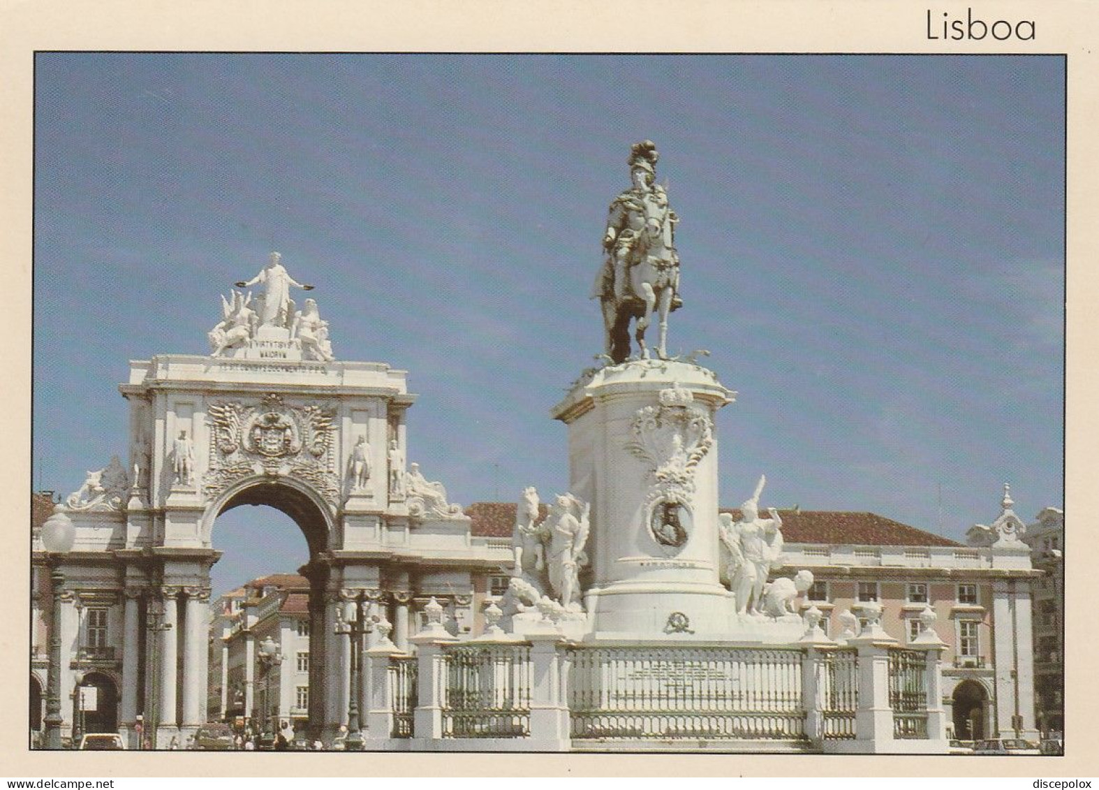 U5963 Portugal - Lisboa - Praça Do Comercio - A Estatua De D. JoséI E O Arco Da Rua Augusta / Non Viaggiata - Lisboa