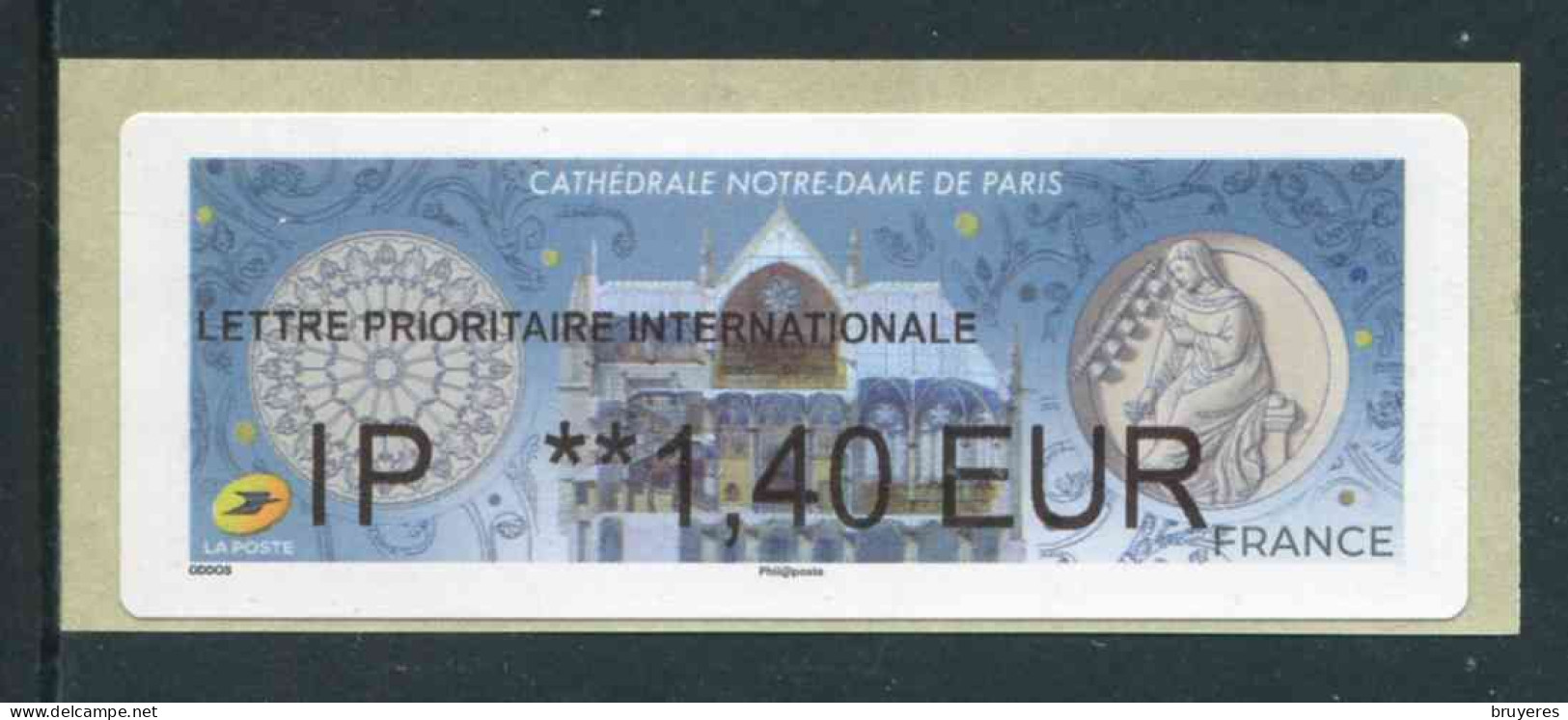 Timbre De Distributeur De 2020 "LETTRE PRIORITAIRE INT. IP** 1,40 EUR - CATHEDRALE NOTRE-DAME DE PARIS" - 2010-... Vignette Illustrate