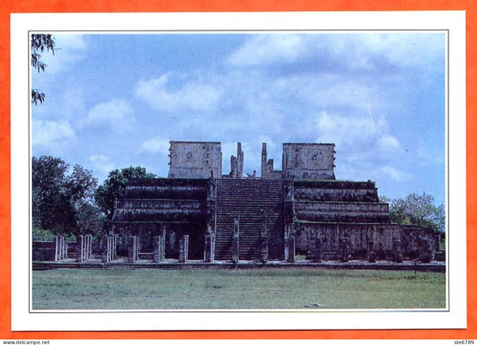 MEXIQUE  Chichen Itza Le Temple Des Guerriers - Geographie