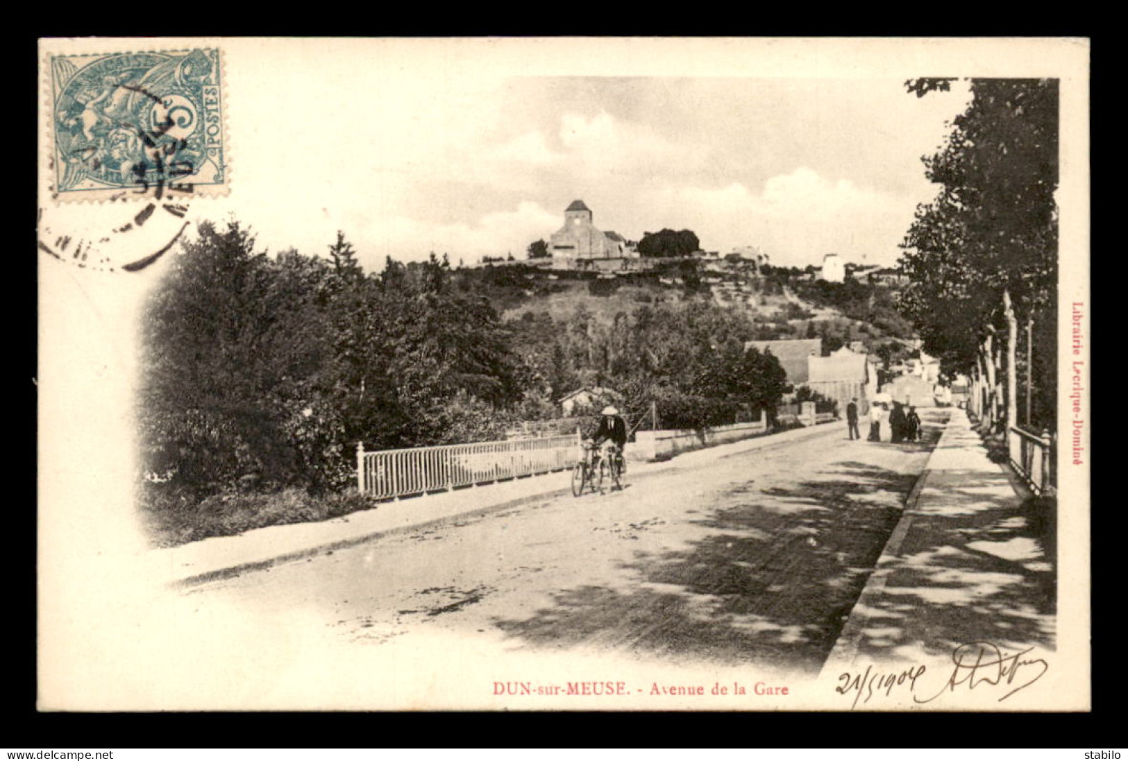 55 - DUN-SUR-MEUSE - AVENUE DE LA GARE - EDITEUR LECRIQUE-DOMINE - Dun Sur Meuse