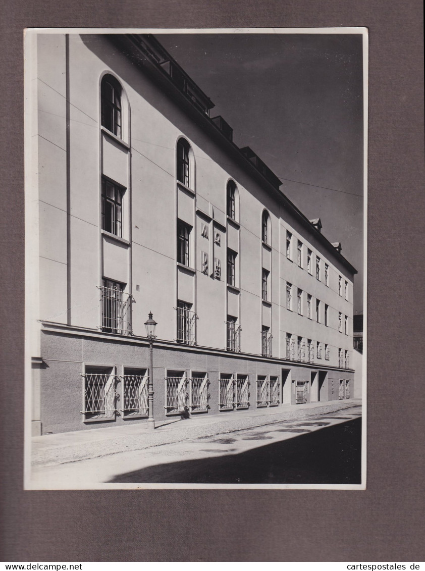 Fotoalbum 52 Fotografien 1936, Ansicht Wien, Neubau des Greisen-Asyl in Wien 13. Wittegasse 3-5 