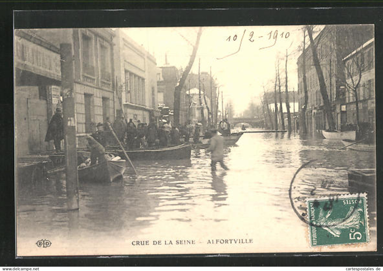 AK Hochwasser, Alfortville, Crue De La Seine, Männer Auf Booten  - Floods