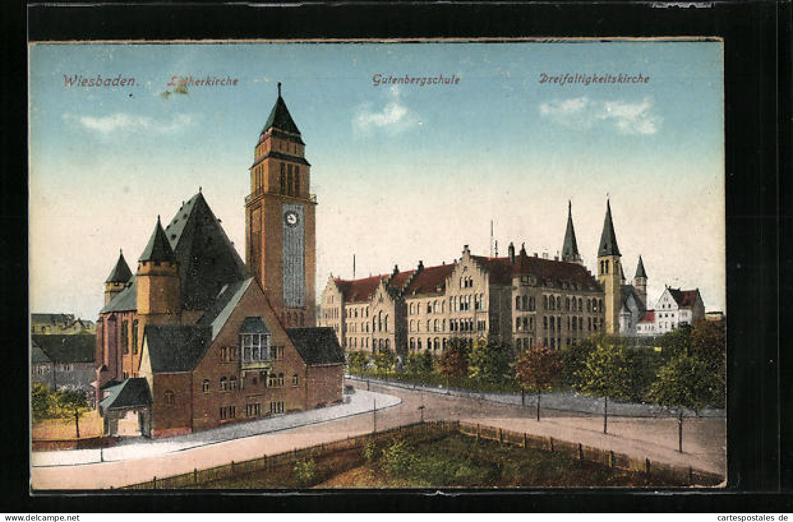 AK Wiesbaden, Lutherkirche, Gutenbergschule Und Dreifaltigkeitskirche  - Wiesbaden