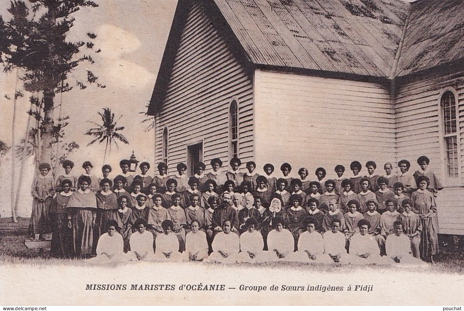 C3- MISSIONS  MARISTES D ' OCEANIE - GROUPE DE SOEURS INDIGENES A FIDJI  - ( 2 SCANS ) - Fidschi