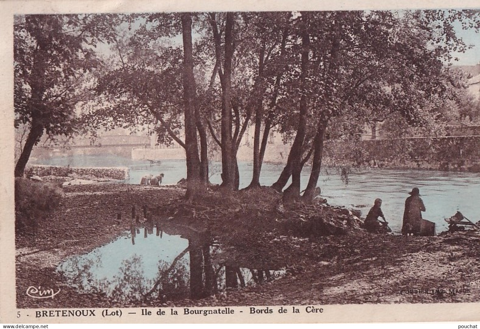 D19-46) BRETENOUX - LOT - ILE  DE  LA  BOURGNATELLE - BORDS  DE  LA  CERE - ANIMEE - LAVEUSES - EN 1946 - ( 2 SCANS ) - Bretenoux