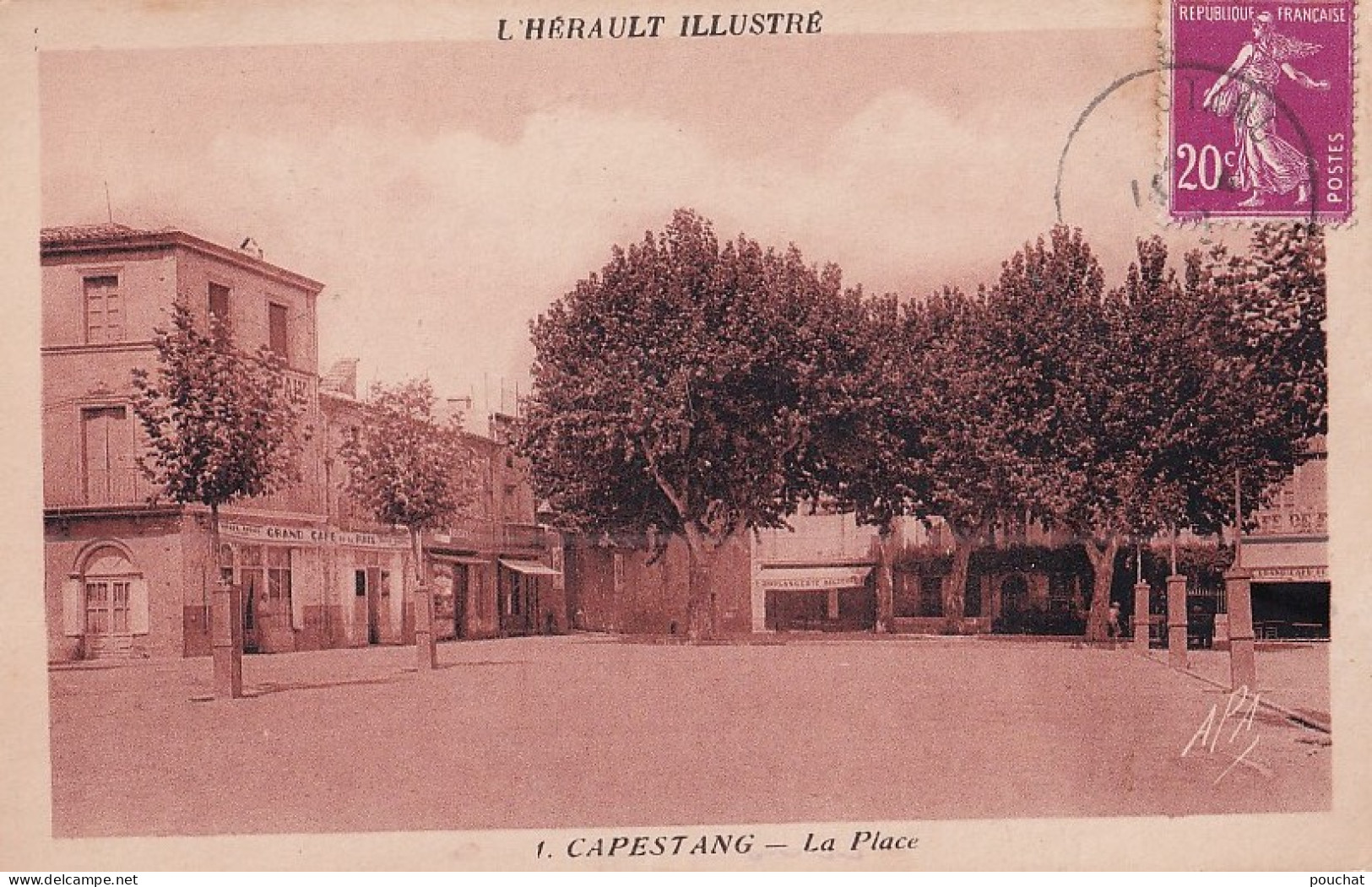 D23-34) CAPESTANG - HERAULT - LA PLACE - GRAND  CAFE DE LA PAIX - EN 1936 - Capestang