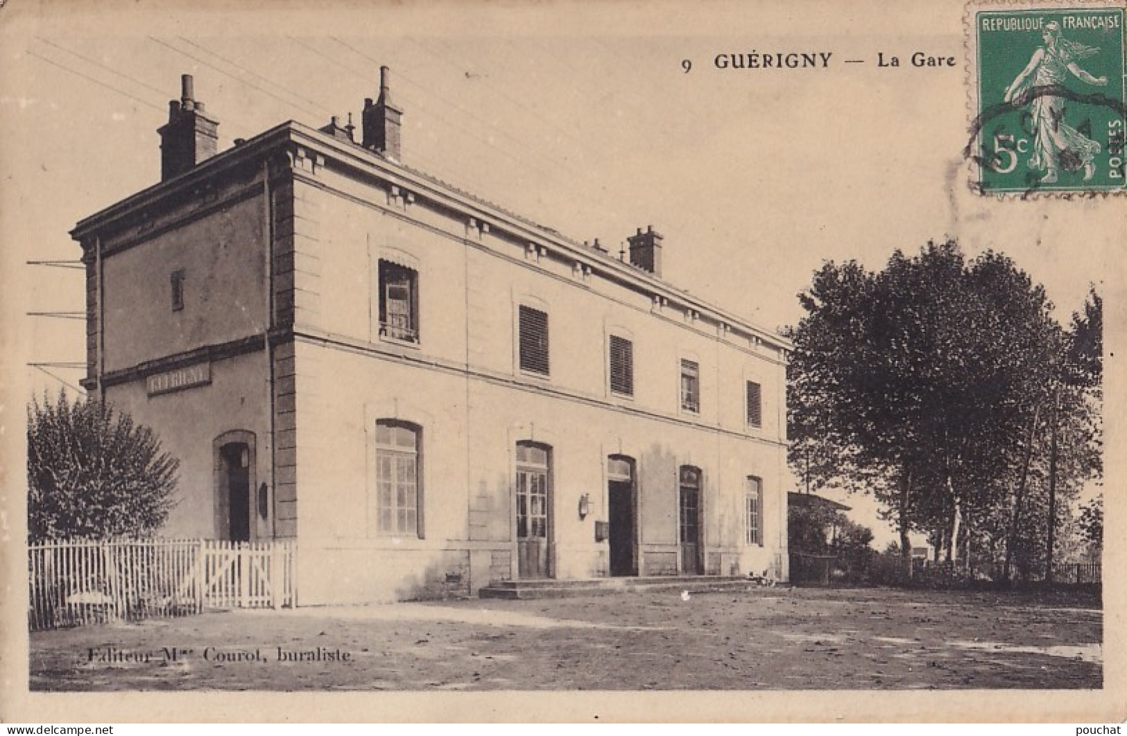 E9-58) GUERIGNY - LA  GARE - EDIT.  COUROT ,  BURALISTE - Guerigny