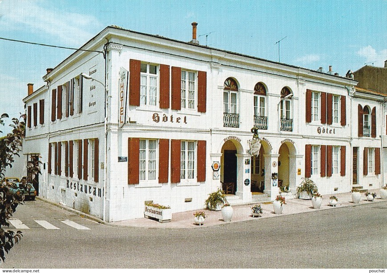 47) CASTELJALOUX  - AUX CADETS DE GASCOGNE - HOTEL RESTAURANT  - PLACE GAMBETTA  - JOEL MALAUD - EN  1985 - ( 2 SCANS ) - Casteljaloux