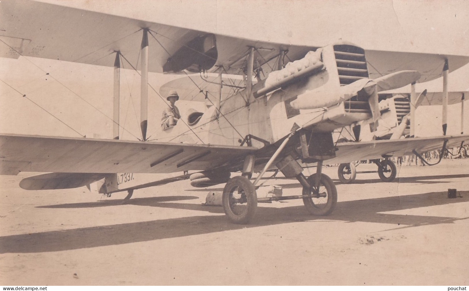 E13- AVION - CARTE PHOTO - AIRCO  DH.9 - AVION J. 7337 -  BOMBARDIER LEGER  BIPLACE - ( 3 SCANS ) - 1914-1918: 1. Weltkrieg