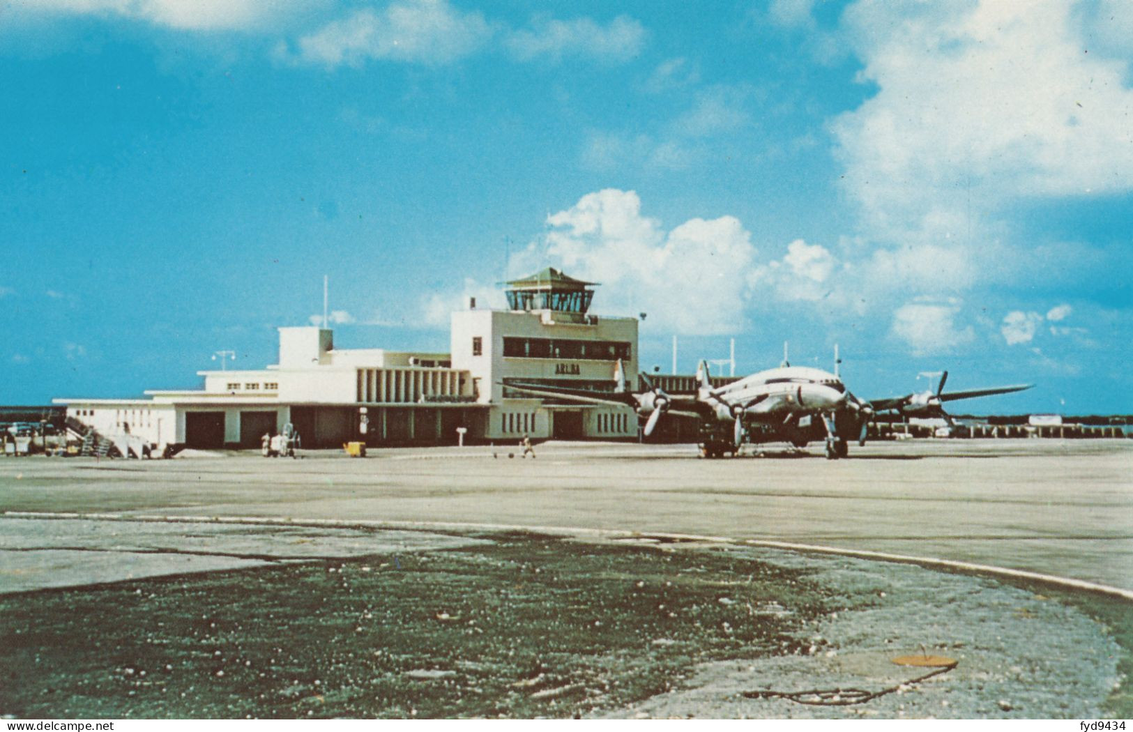 CPA - Lockheed Constellation - Compagnie K.L.M Royal Dutch Airlines - Aéroport Princess Béatrix D'Aruba ( Caraïbes ) - 1946-....: Moderne