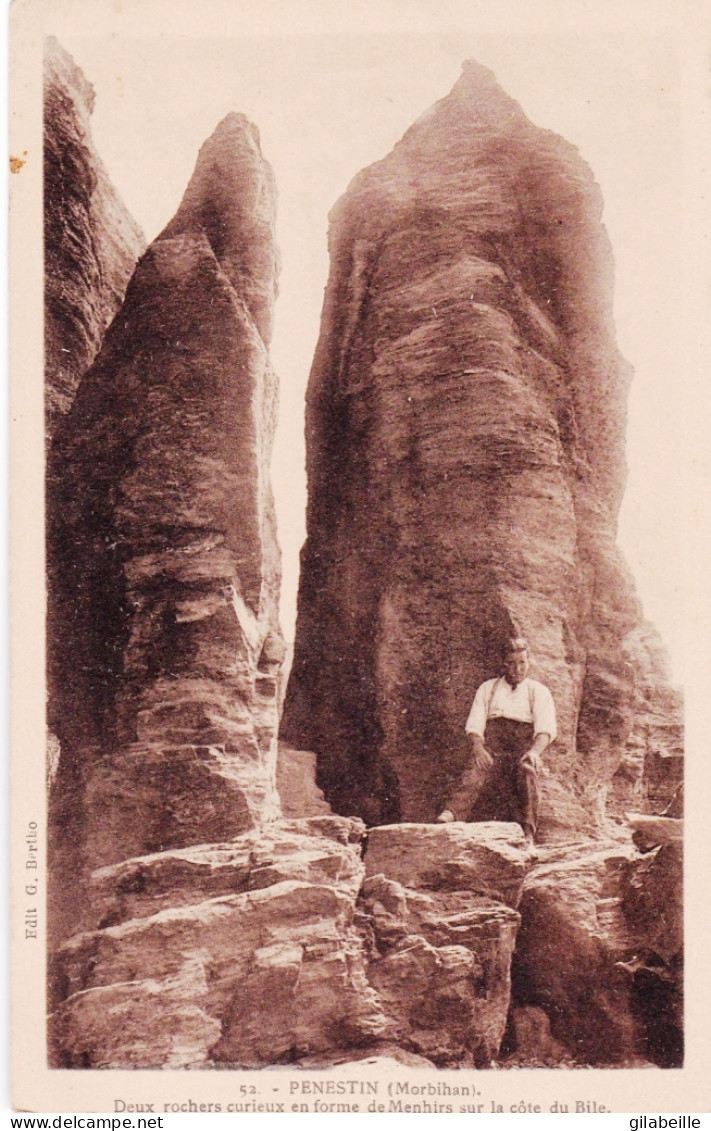 56 - Morbihan -  PENESTIN - Deux Rochers Curieux En Forme De Menhirs Sur La Cote Du Bile - Pénestin