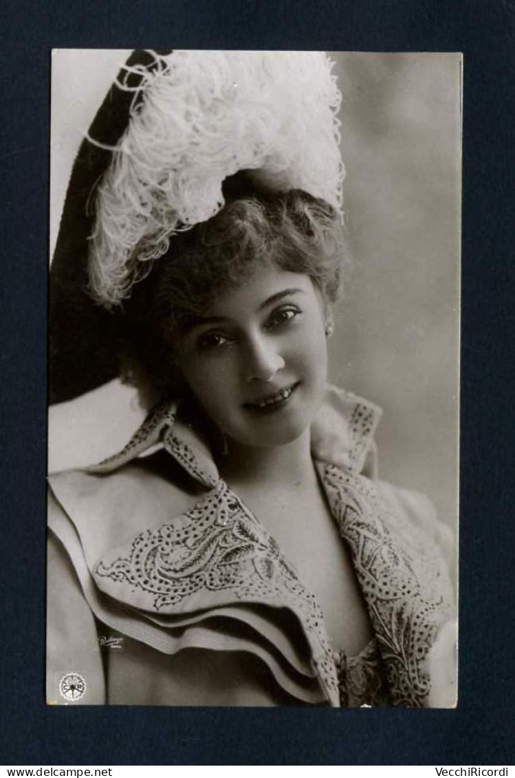 Beauty Portrait Girl 1900s Photo Postcard - Women