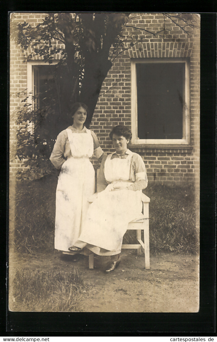 Foto-AK Zwei Krankenschwestern Im Garten, Medizin  - Salud