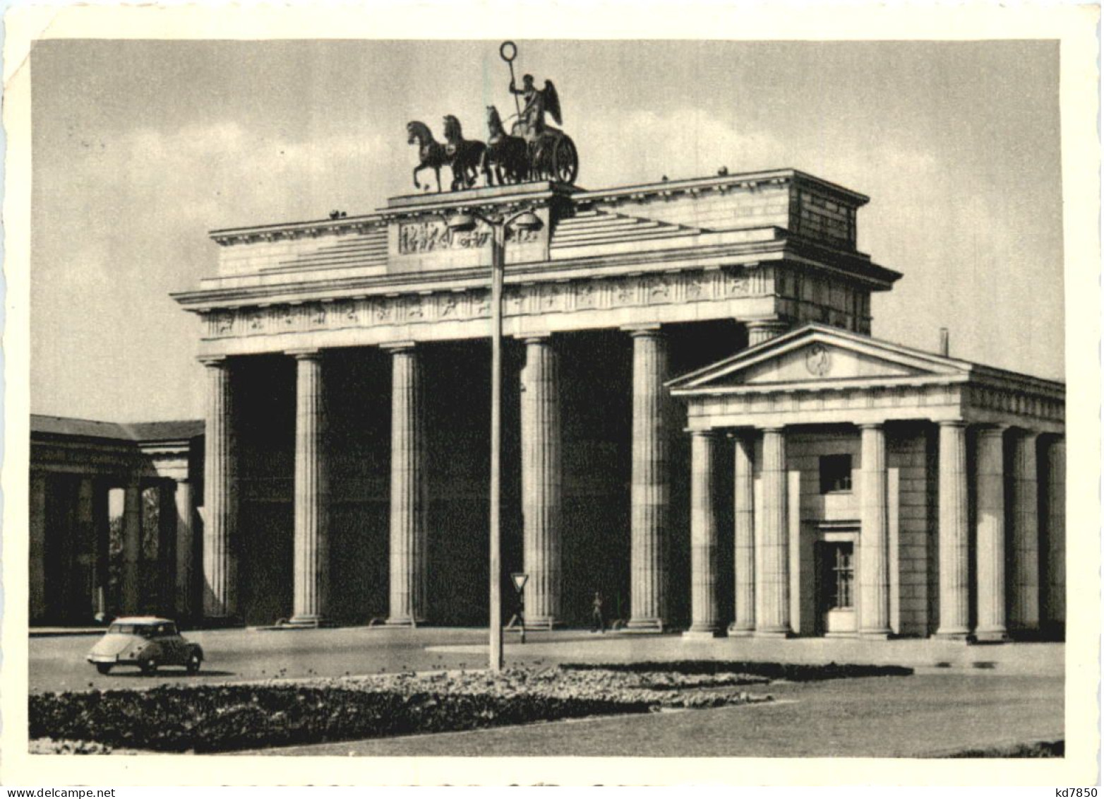 Berlin - Brandenburger Tor - Porte De Brandebourg