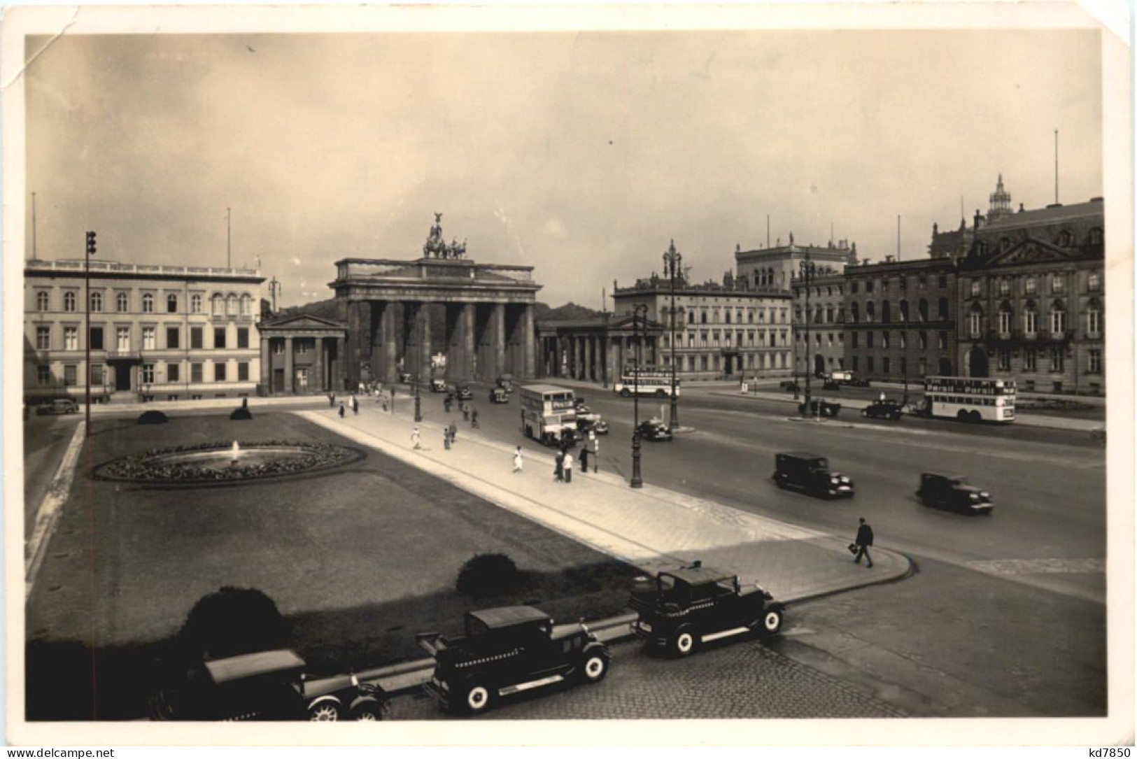 Berlin - Brandenburger Tor - Porte De Brandebourg