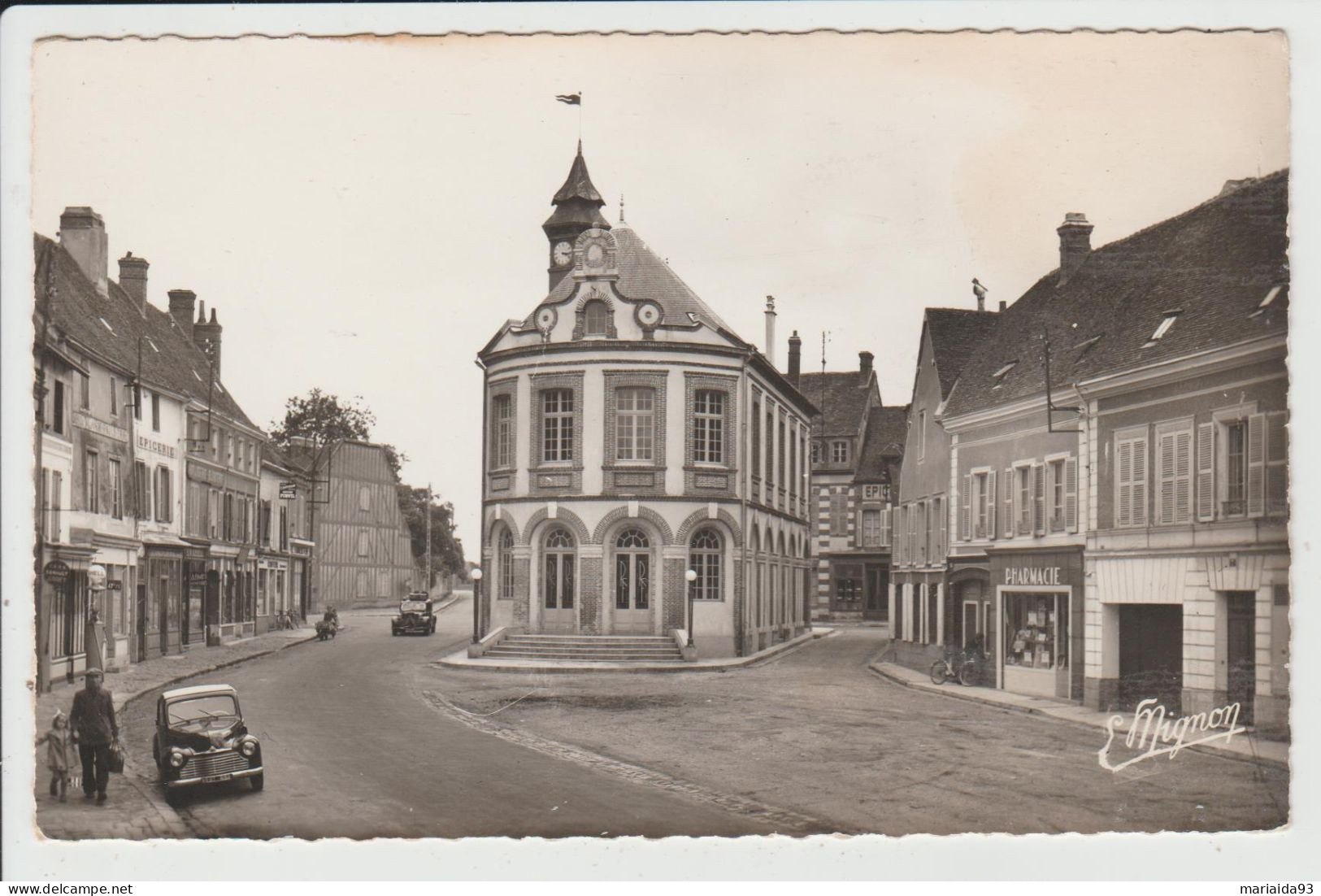 CHATEAUNEUF EN THYMERAIS - EURE ET LOIR - L'HOTEL DE VILLE - Châteauneuf