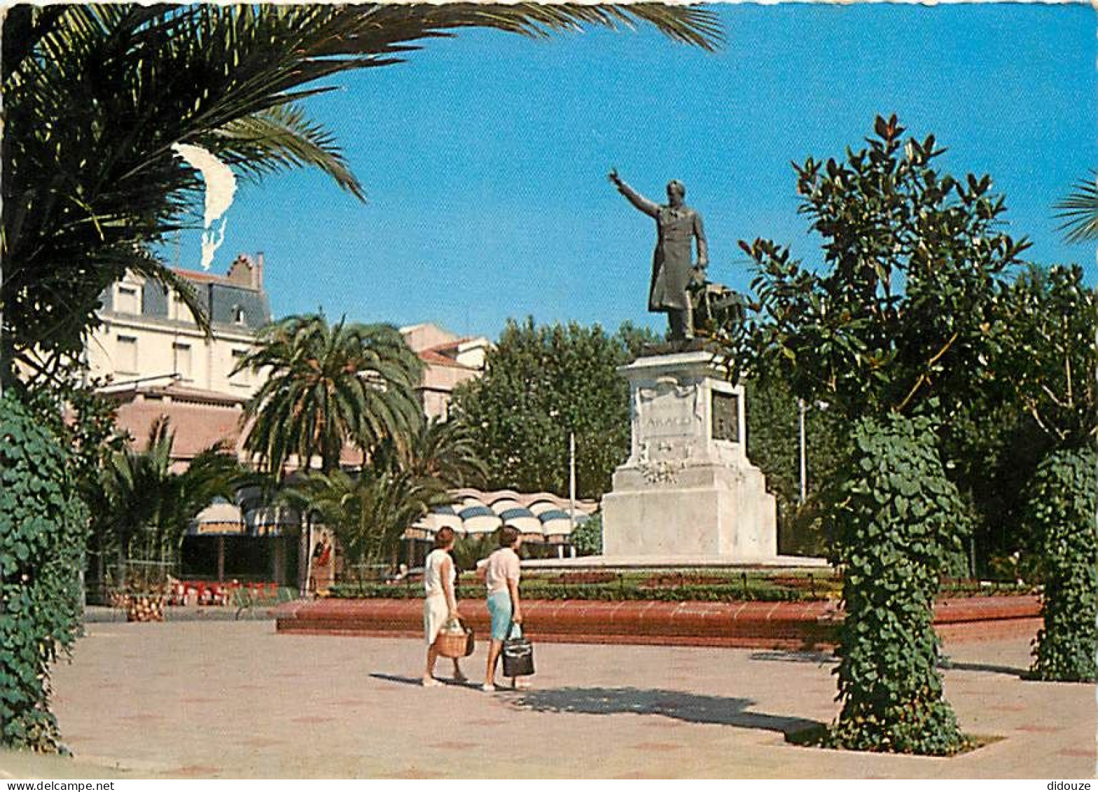 66 - Perpignan - La Place Arago - CPM - Voir Scans Recto-Verso - Perpignan