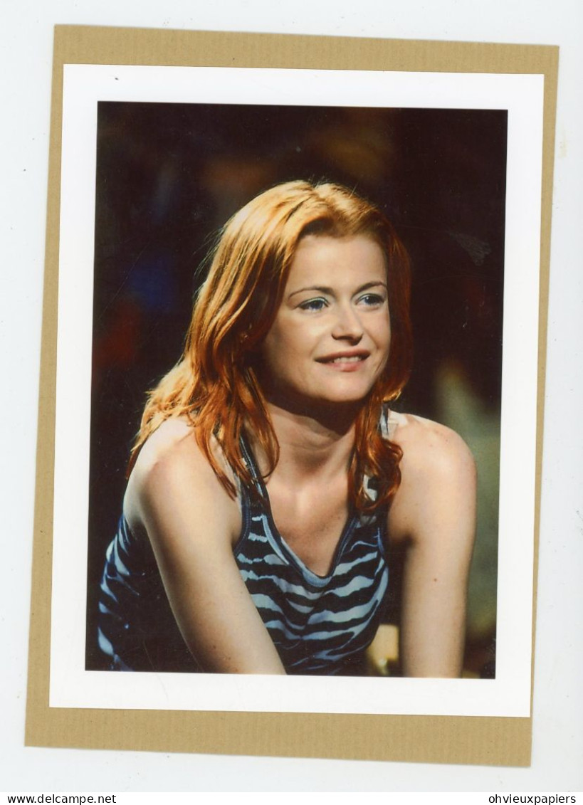 La Chanteuse  AXELLE RED  Trés Belle Photo - Célébrités