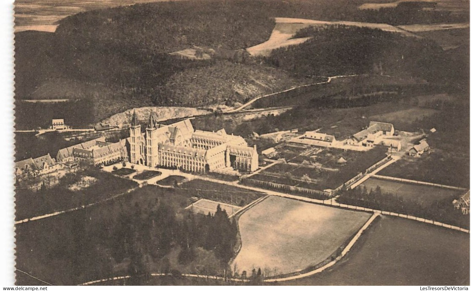 BELGIQUE - Maredsous - Abbaye - Vue Prise En Avion - Vue D'ensemble - Carte Postale Ancienne - Anhee