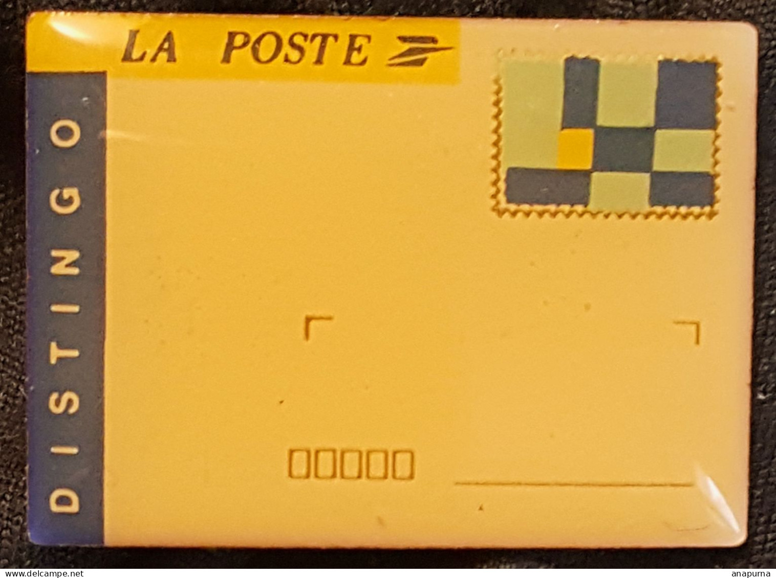 La Poste/ Distingo Prêt à Poster, PAP : Pin's En Forme D'une Enveloppe Distingo. Date Des Années 90 - Postes