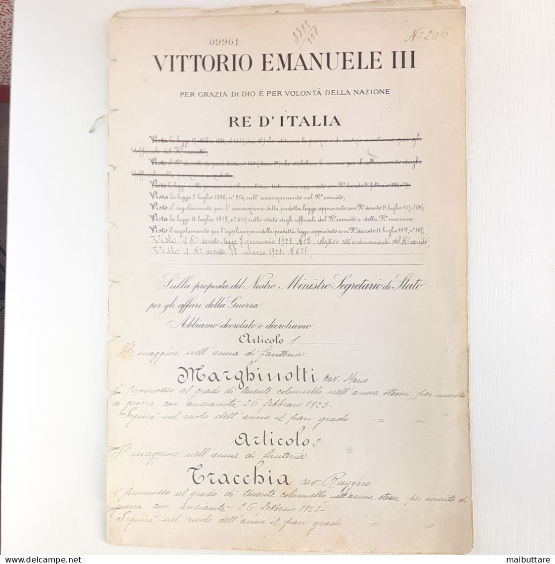 Decreto Firmato Dal Re Vittorio Emanuele III E Dal Generale Armando Diaz - Decrees & Laws