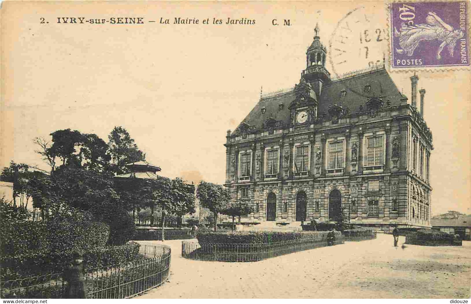 94 - Ivry Sur Seine - La Mairie Et Les Jardins - Correspondance - CPA - Oblitération Ronde De 1926 - Voir Scans Recto-Ve - Ivry Sur Seine