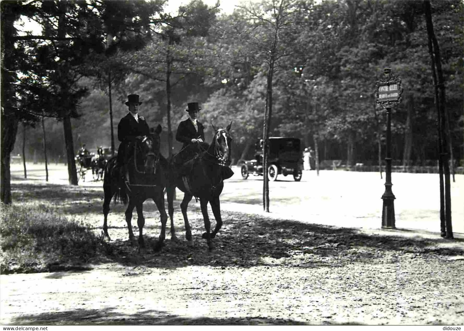 Reproduction CPA - 75 Paris - Cheval Au Bois De Boulogne - Paris 1900 - 74 - CPM - Carte Neuve - Voir Scans Recto-Verso - Unclassified