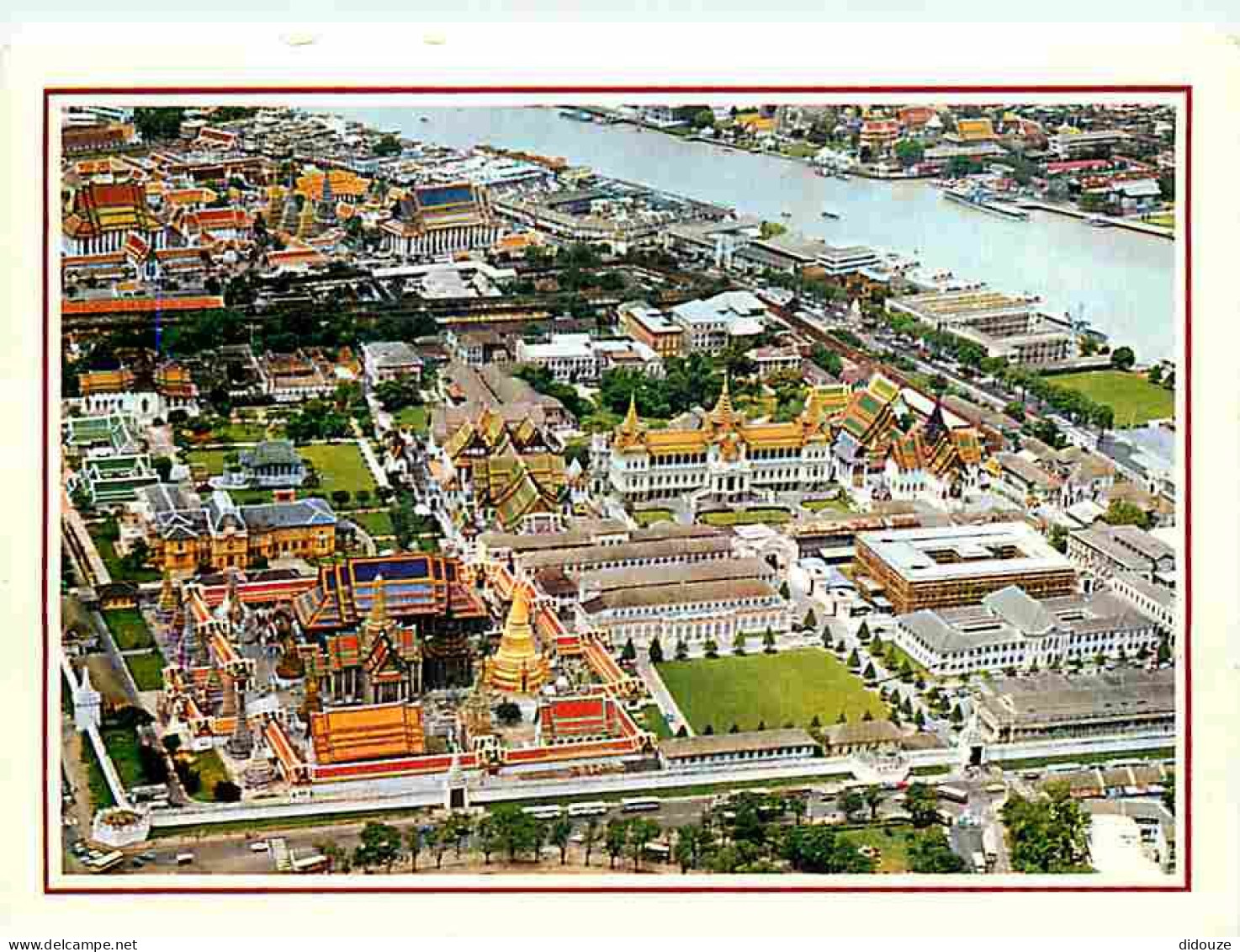 Thailande - Bangkok - A Bird's Eye View Of The Town With Prominent View Of Wat Phra Keo And Grand Palace In Greater Bang - Tailandia