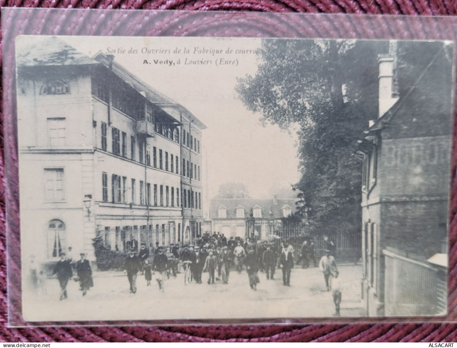 Louviers , Sortie Des Ouvriers De L'usine A VEDY - Louviers