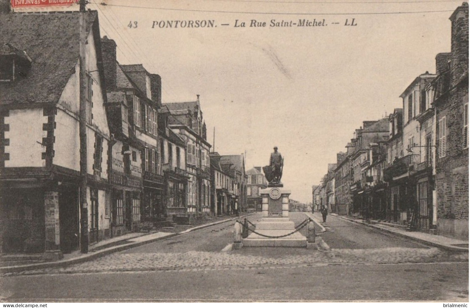 PONTORSON  Rue St Michel - Pontorson