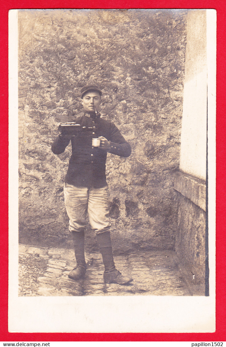 Milit Uniforme-14PH24 Carte Photo, Un Militaire Col N° 108, Cpa BE - Uniforms