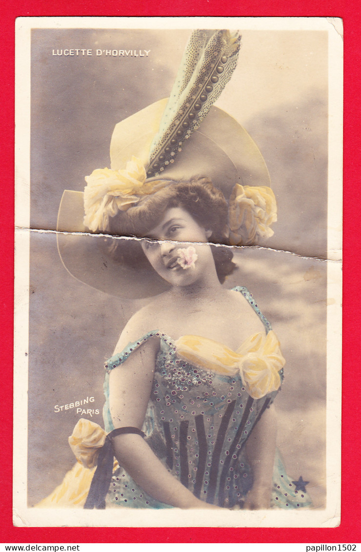 Artiste-98PH24 Mlle Lucette D'HORVILLY, Grand Chapeau Avec Plumes, Cpa - Kabarett