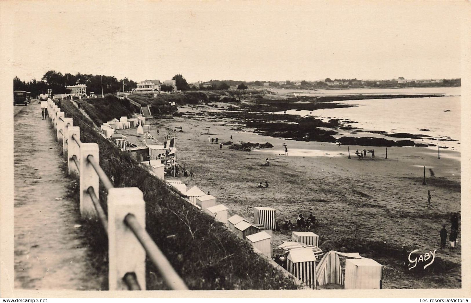 FRANCE - Tharon Plage - Panorama De La Plage - Carte Postale - Tharon-Plage