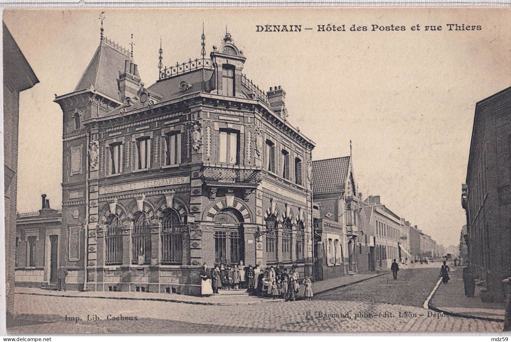 Denain 59, CPA Neuve, Hôtel Des Postes Et La Rue Thiers, Très Bon état - Denain