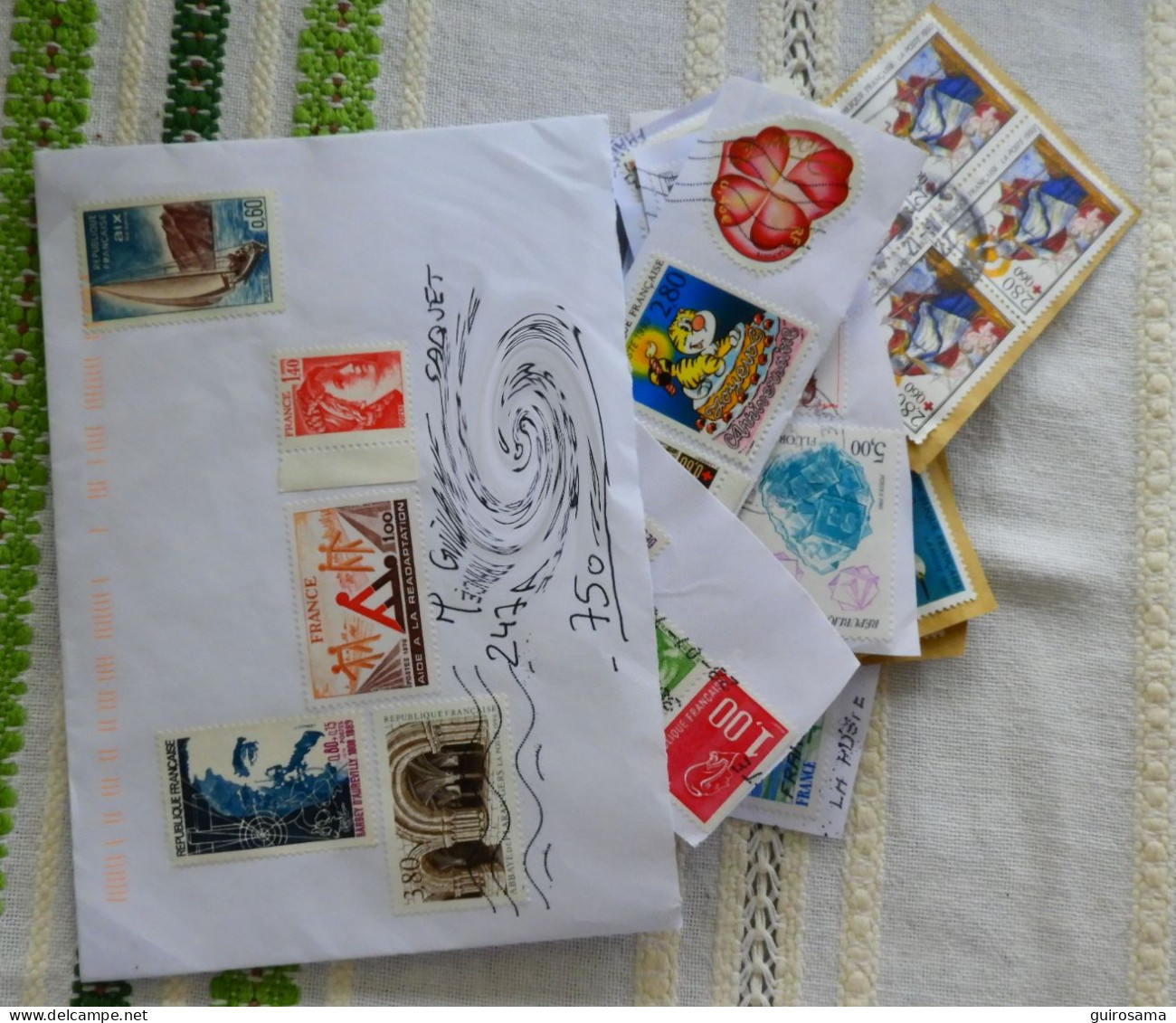 Lot de 230g de timbres oblitérés récents (reçus depuis 2016)