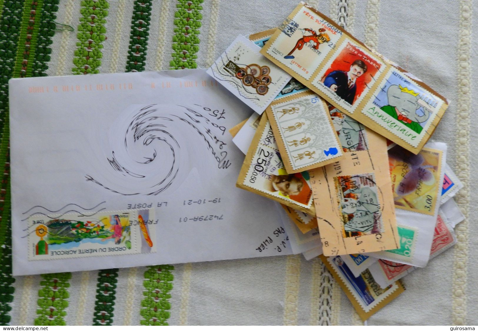 Lot de 230g de timbres oblitérés récents (reçus depuis 2016)