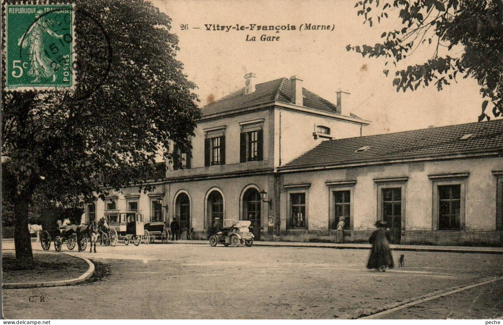 N°942 Z -cpa Vitry Le François -la Gare- - Gares - Sans Trains