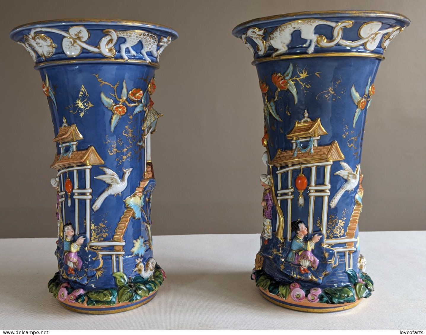 Paire De Vases Chinois, Manufacture De Bayeux, Période Veuve Langlois (1847-1849) - Otros & Sin Clasificación