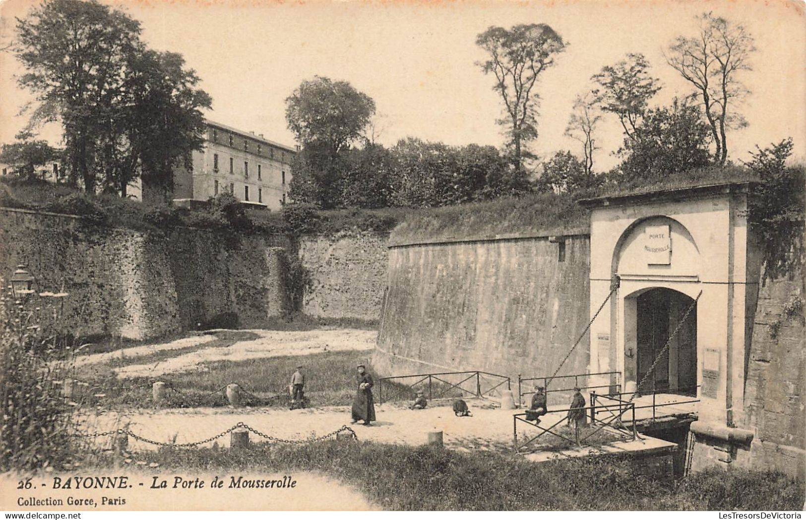 FRANCE - Bayonne - Vue De La Porte De Mousserolle - Animé - Collection Gorce - Paris - Carte Postale Ancienne - Bayonne